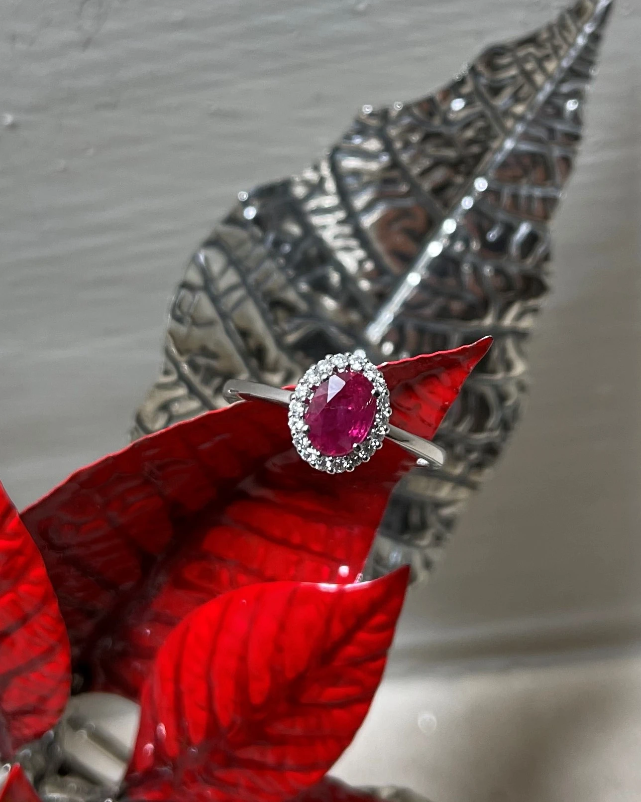 013 Miluna Anello oro con Rubino e brillanti cod: LID3280